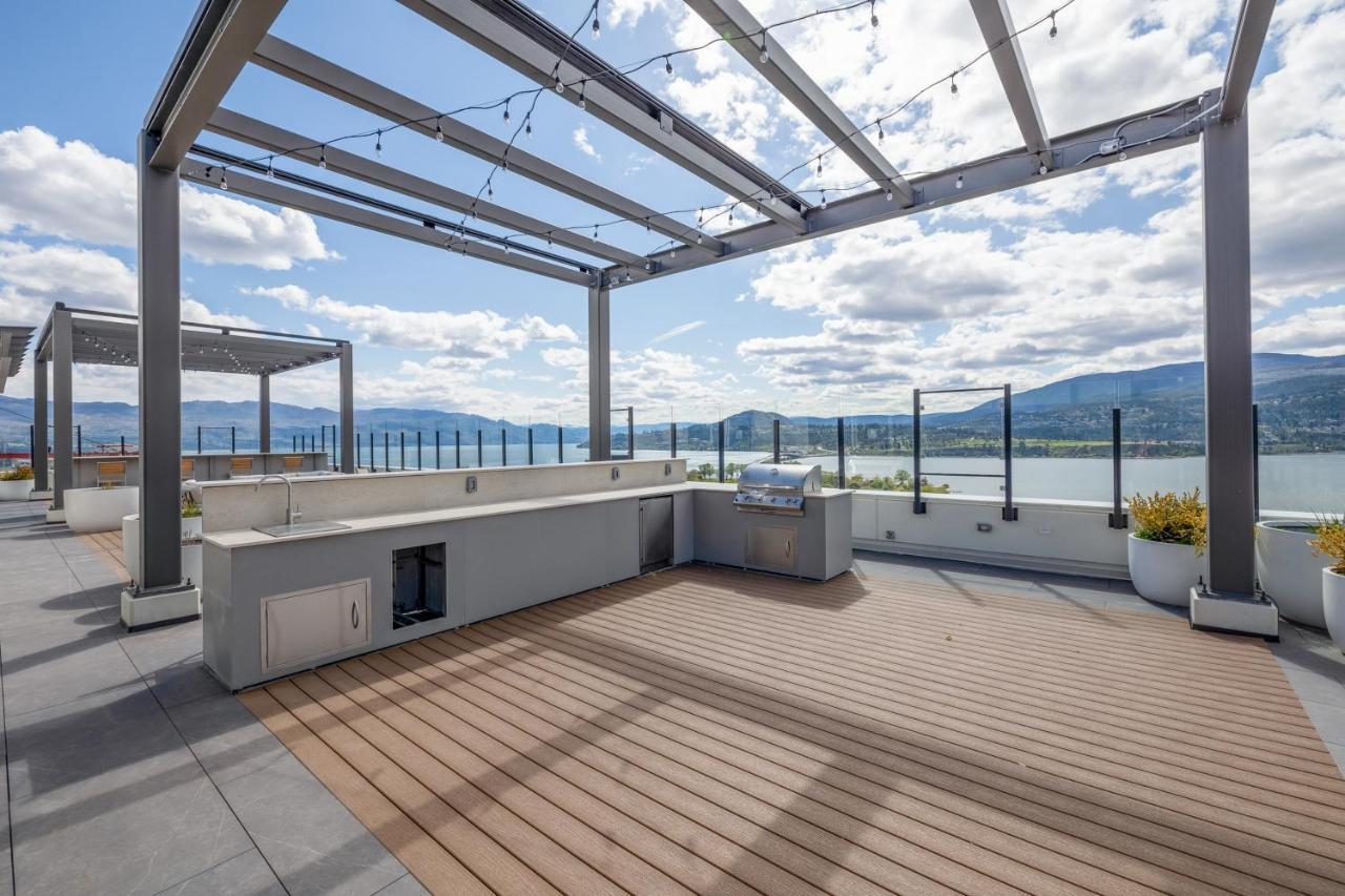 Brand New Luxury Downtown Near The Beach #13 Келоуна Екстер'єр фото